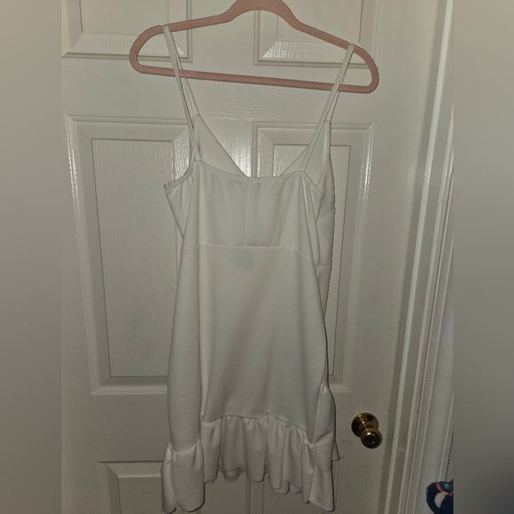 Boohoo White Mini Dress with Ruffle Hem - Picture 3 of 4